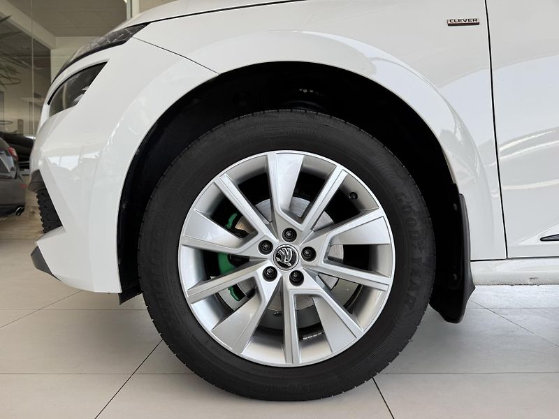 Škoda Kamiq 1,0TSI*Tempomat*PDC*REZERVACE! - fotka 28 z 29