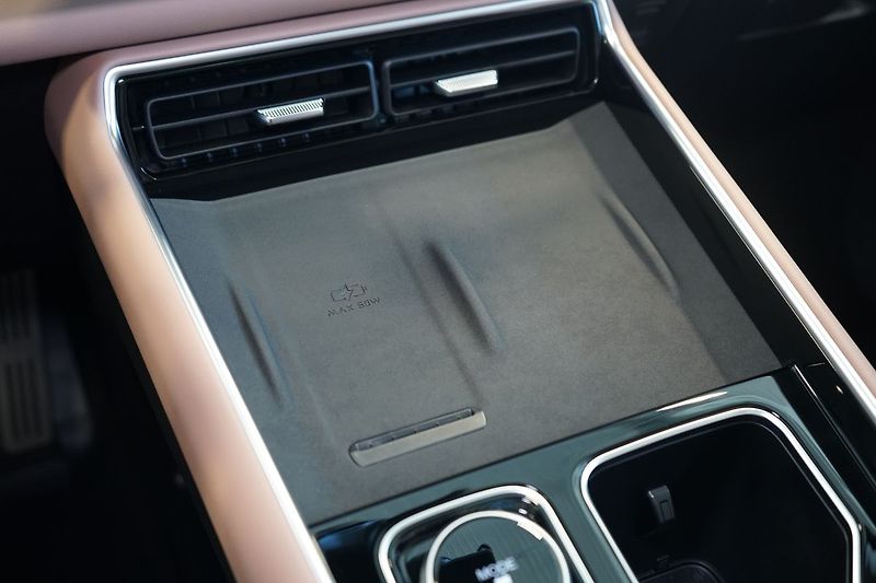 Chery Ostatní (2026) UNIQUE 1.5 TGDI PHEV - fotka 34 z 59