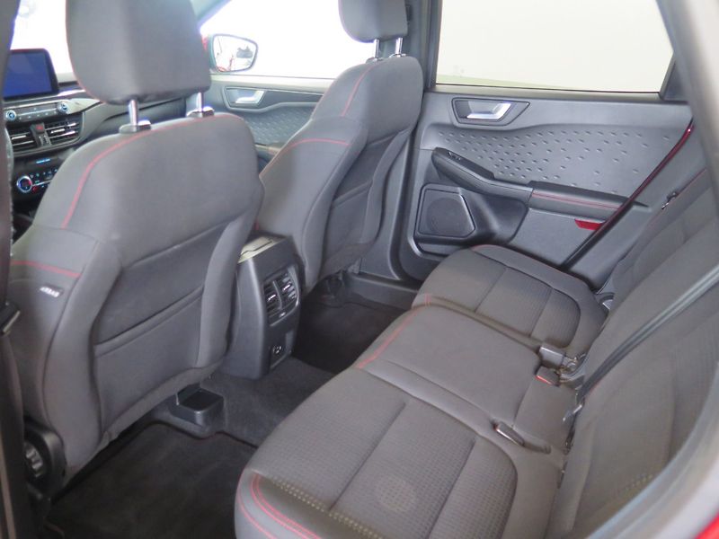 Ford Kuga (2021) 1.5TDCi,navi,360°,ST Line - fotka 30 z 50
