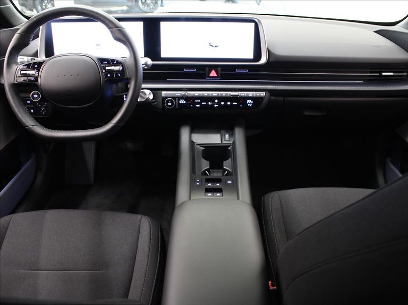 Hyundai Ioniq 6 0,0 ECO 53kWh 111kW 29tkm! - fotka 8 z 27