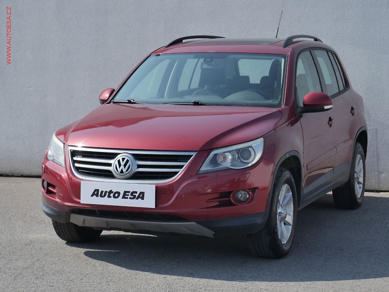 Volkswagen Tiguan (2009) 2.0 TSi 4x4, ČR, DSG, bixen - fotka 3 z 19