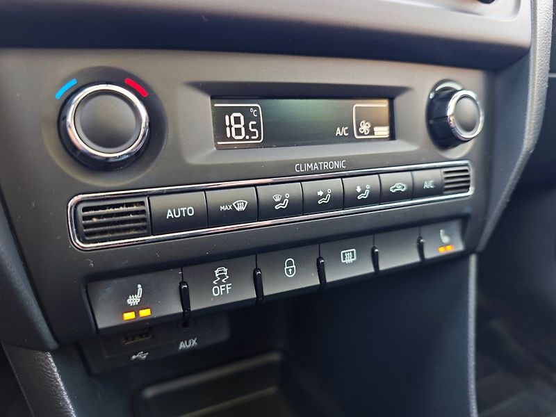 Škoda Rapid (2015) 1.2 TSi Spaceback Ambition + - fotka 20 z 42
