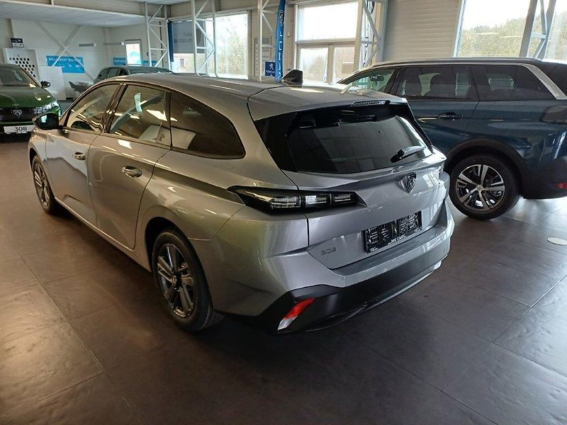 Peugeot 308 (2026) SW STYLE Hybrid 145 e-DCS6 - fotka 2 z 30