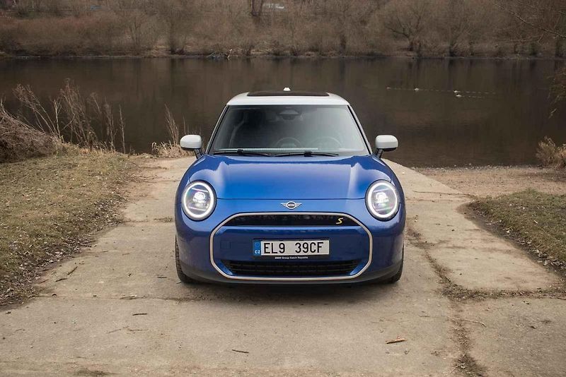 Elektrické Mini pořídíte ve třech výkonových verzích - 135, 160 a 190 kW.