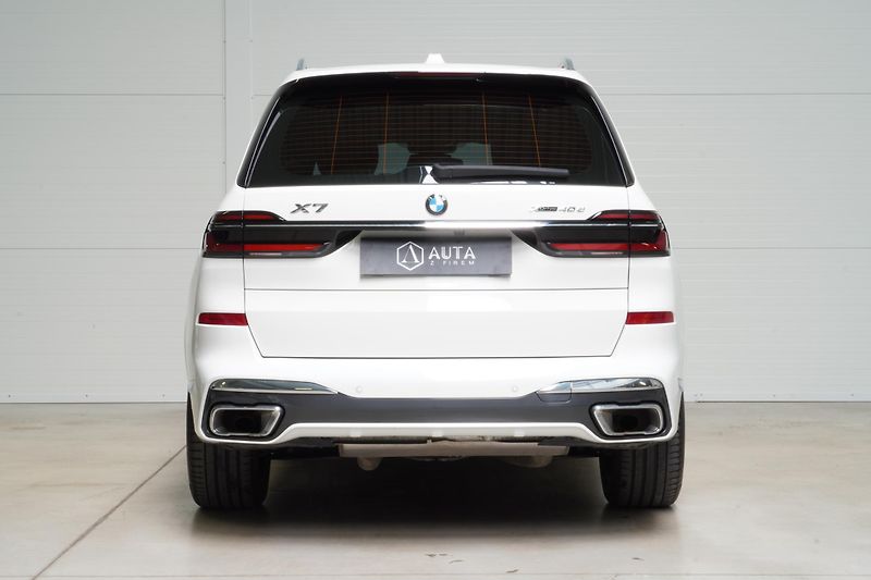 BMW X7 Xdrive40d,Mpaket,ČR,DPH,Tažné - fotka 7 z 44