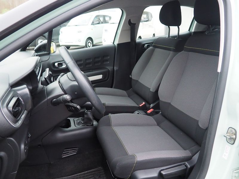 Citroën C3 (2019) 1.2 PureTech, Tažné - fotka 10 z 36