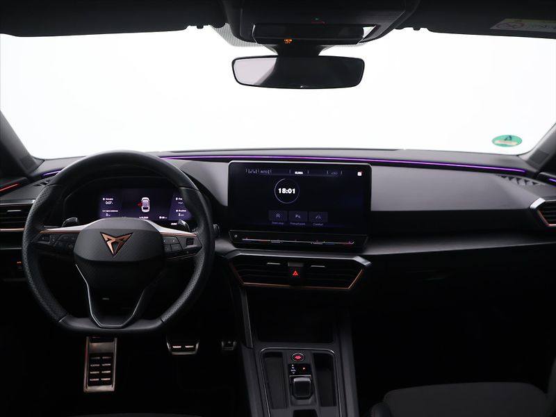 Cupra Leon 2,0 TSI 221kW DSG VZ DPH - fotka 23 z 31