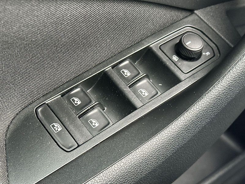 Škoda Scala (2025) 1.0 TSI Selection - fotka 17 z 25