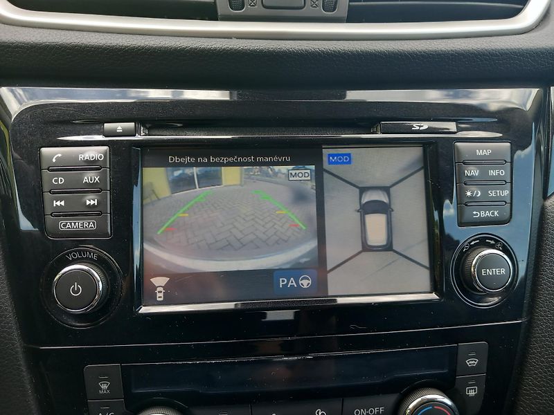 Nissan Qashqai (2014) MAX.VÝBAVA ! PO VELKÉM SERVISE - fotka 28 z 37
