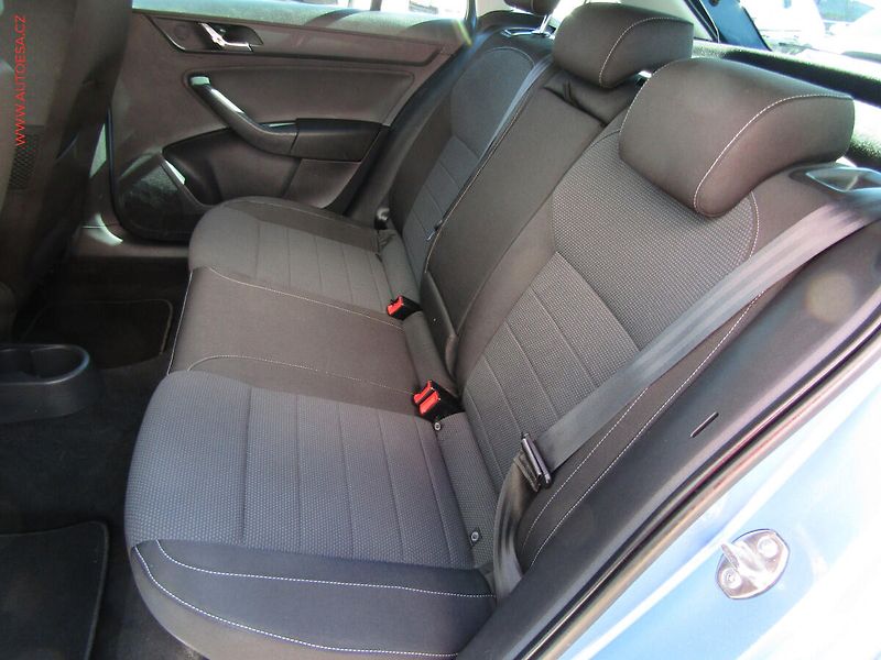 Škoda Rapid (2014) 1.6TDi - fotka 10 z 18