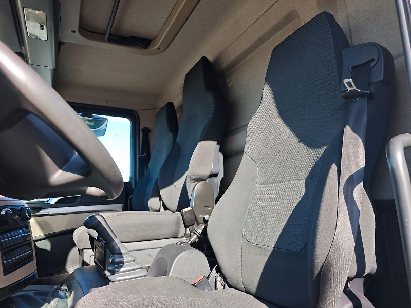 MAN TGL 12.250, 18 PALET, KLIMA, ČELO - fotka 17 z 31