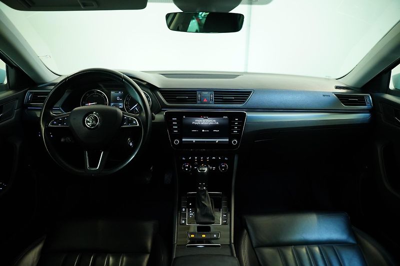 Škoda Superb - fotka 5 z 28