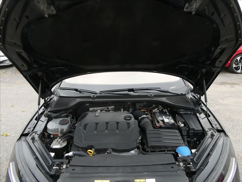 Škoda Octavia 2,0 TDi 110kW serviska,ČR,DPH - fotka 41 z 46