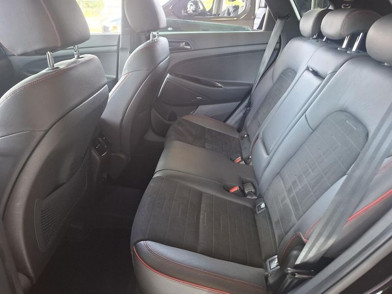 Hyundai Tucson 1.6 T-GDi  130KW 4x4 N-line 20 - fotka 6 z 15