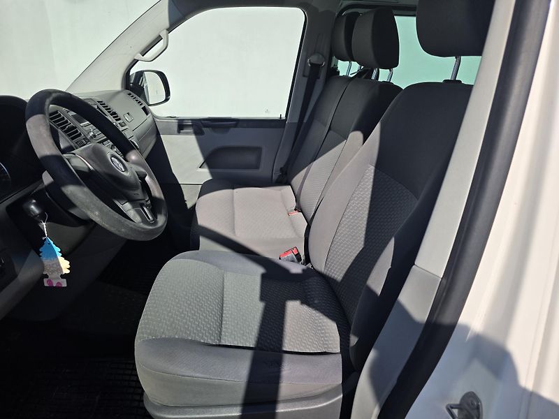 Volkswagen Transporter (2011) 2.0TDI 9MIST - fotka 16 z 17
