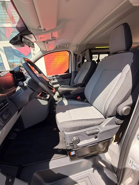 Ford Transit Custom Nugget 320 L1 Titanium Automat - fotka 5 z 15