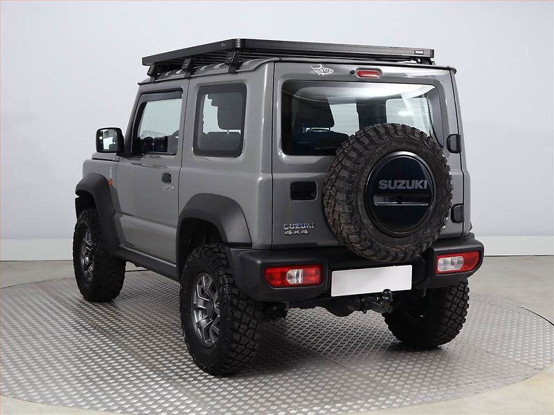 Suzuki Jimny (2022) 1.5 AllGrip - fotka 4 z 16