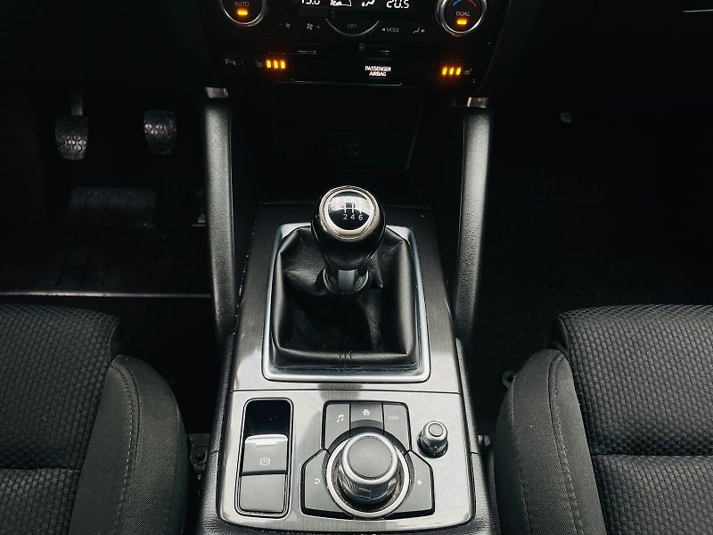 Mazda CX-5 2.0i VÝHŘEV SENZORY TAŽNÉ 2WD  - fotka 36 z 46