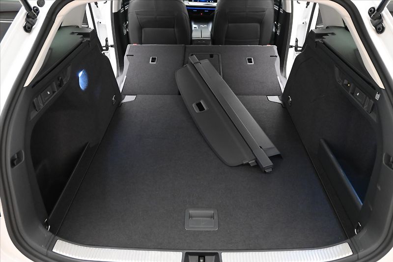 Volkswagen Passat 2,0 TDI 110 kW DSG Business Zá - fotka 11 z 32