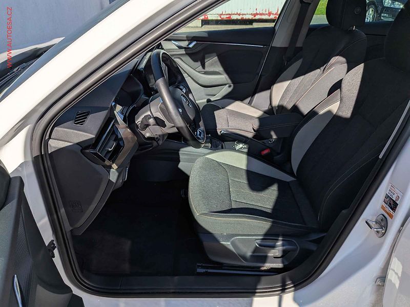Škoda Kamiq (2023) 1.0TSi, ČR, Style, LED - fotka 9 z 15