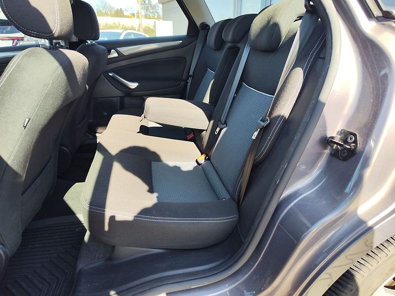 Ford Mondeo 1.6 EcoBoost/118kW ČR 2.Maj. - fotka 10 z 27