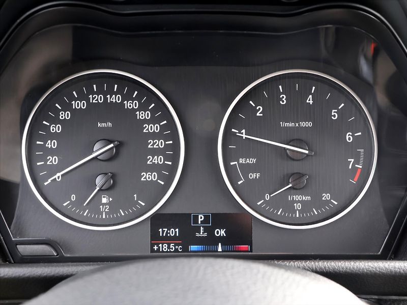 BMW Řada 2 1,5 118i 100kW LED Automat - fotka 17 z 41