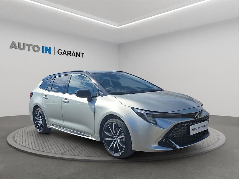 Toyota Corolla (2026) GR Sport 2.0 HEV A/T 131kw, To - fotka 3 z 28