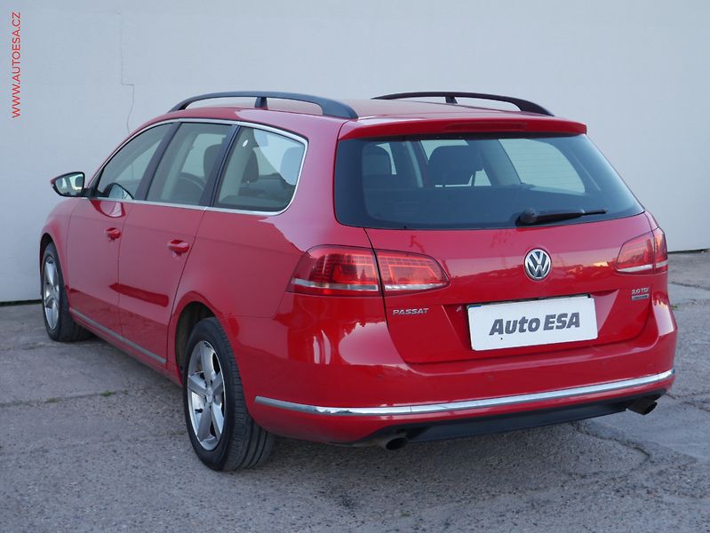 Volkswagen Passat (2013) 2.0 TDI 4x4, ČR, Comfortline - fotka 4 z 18