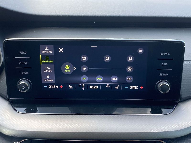 Škoda Octavia (2024) Combi 2.0 TDI Ambition - fotka 14 z 31