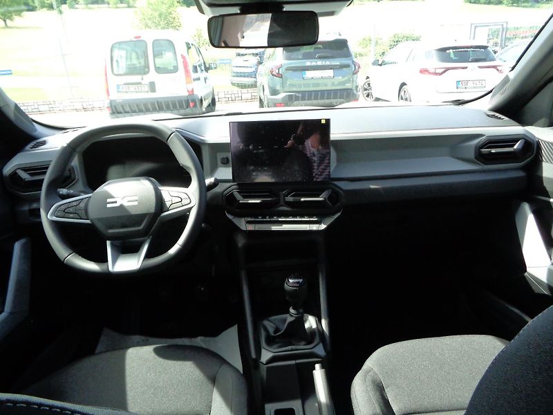 Dacia Bigster (2026) essential mild hybrid 140    - fotka 17 z 19