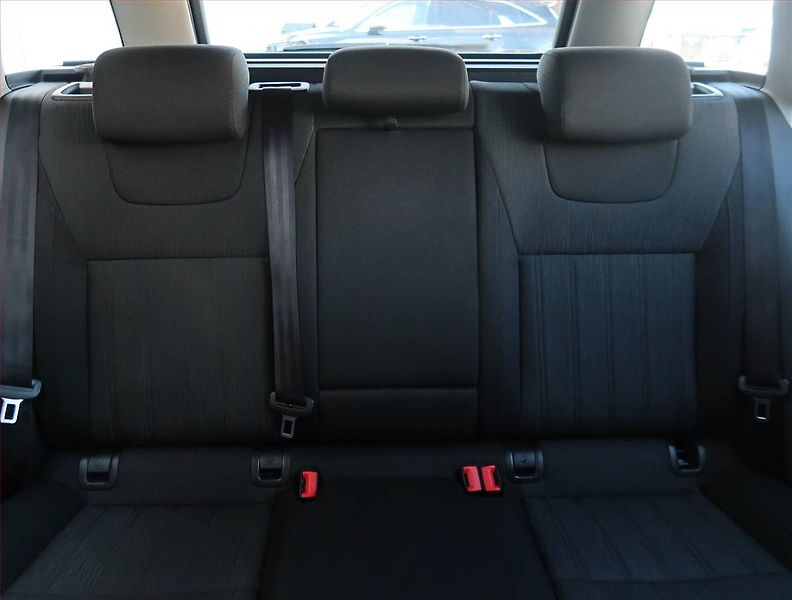 Škoda Octavia (2017) Style 1.6 TDI, Navi, Tempomat - fotka 10 z 22