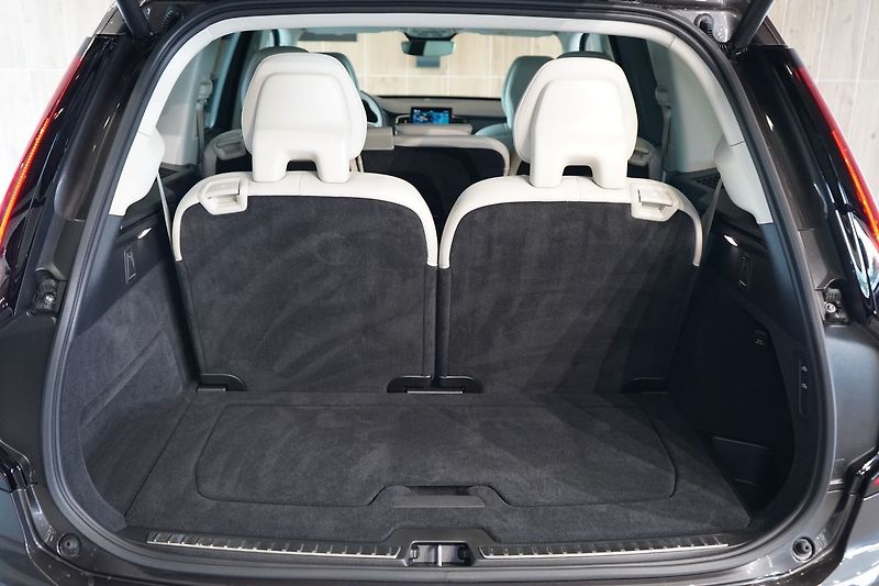 Volvo XC90 B5 PLUS Bright, Vzduch, 360° - fotka 14 z 50
