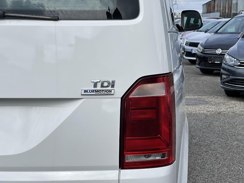 Volkswagen Multivan 2.0TDi 110kw 7MÍST TAŽNÉ ALU - fotka 37 z 38