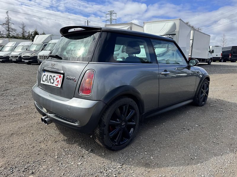 Mini Cooper S 1.6, 120kw, Cooper S - fotka 4 z 28