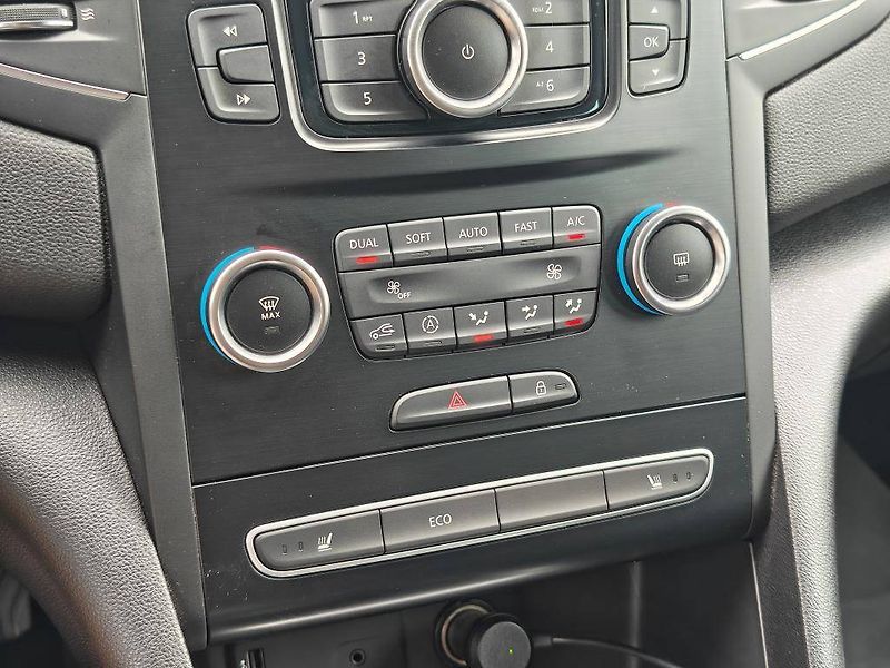 Renault Mégane Authentique 1.4 - fotka 17 z 23