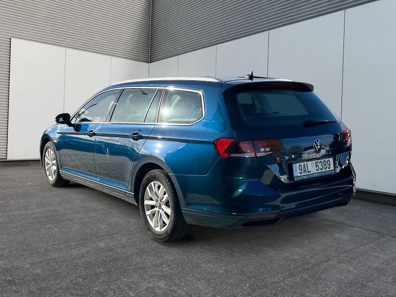 Volkswagen Passat (2022) BUSINESS 1.5TSI 110kW DSG CZ  - fotka 4 z 11