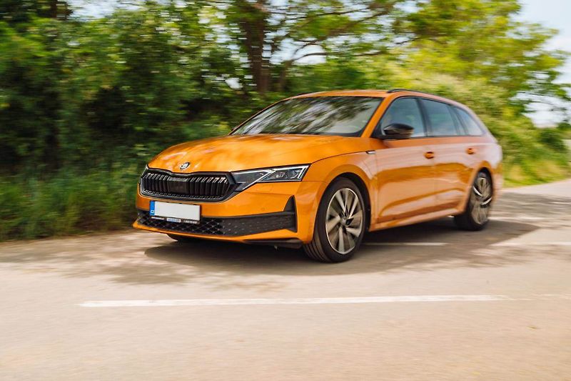Škoda Octavia (2025) 2.0 TDI, Sportline, Automat - fotka 31 z 32