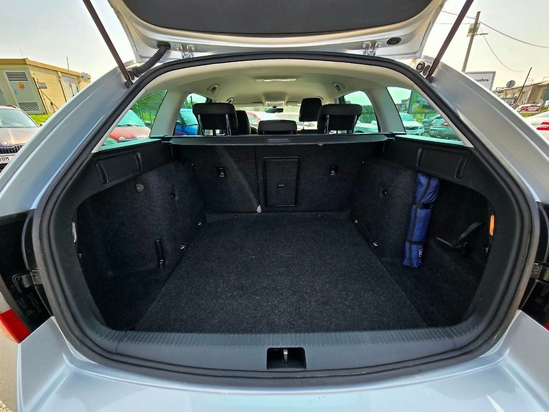 Škoda Octavia (2017) 2.0 TDi 110KW DSG Ambiente - fotka 16 z 21