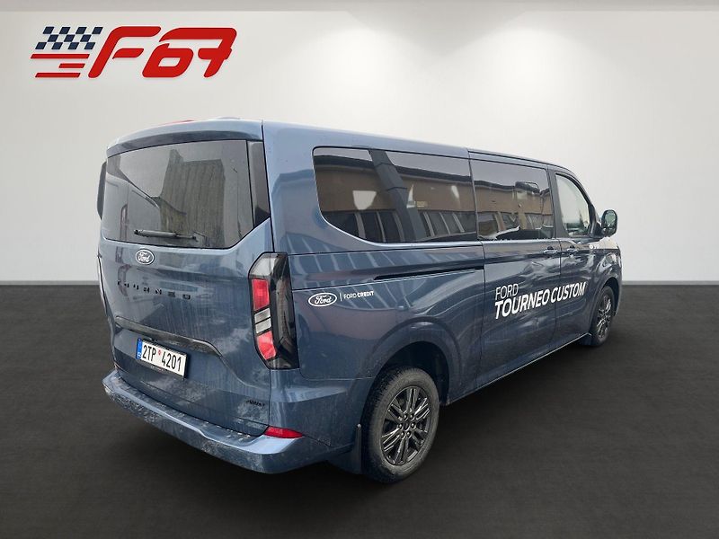 Ford Tourneo Custom (2024) Titanium L2 AWD, 2.0 EcoBlue - fotka 4 z 13