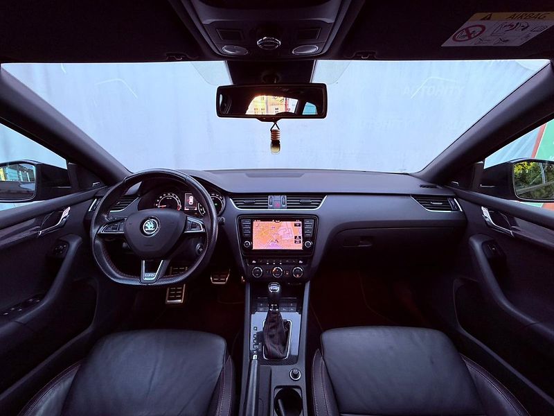 Škoda Octavia 2.0 TDi RS DSG, Pano, Memory - fotka 19 z 34