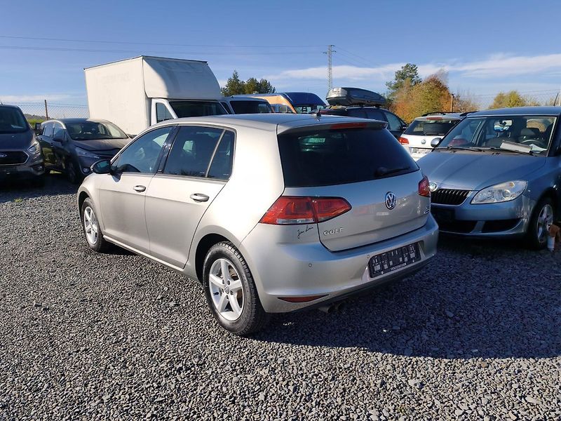 Volkswagen Golf (2016) - fotka 6 z 36