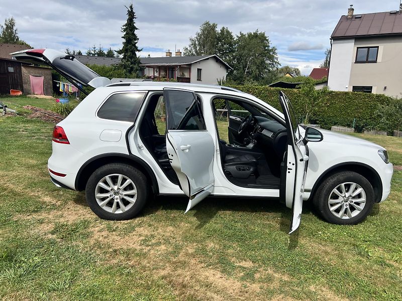 Volkswagen Touareg 3.0TDI 180KW,TZ,KůŽE,ROZVODY!! - fotka 30 z 52