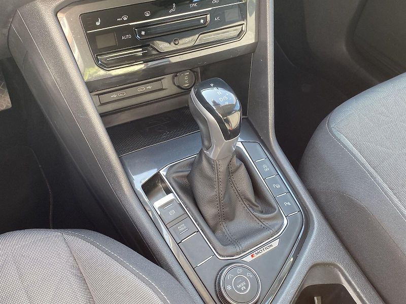Volkswagen Tiguan (2021) 2.0 TDI 4Motion DSG Life - fotka 23 z 34