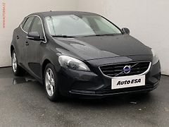 Volvo V40 (2014) 2.0 D, Momentum, bixen, navi - fotografie inzerátu
