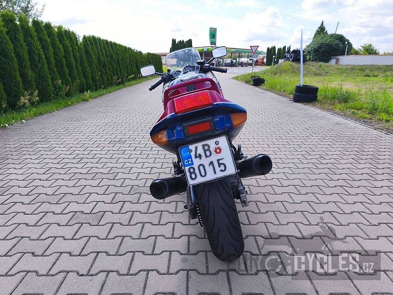 Kawasaki ZZR 600 (1992) - fotka 6 z 12
