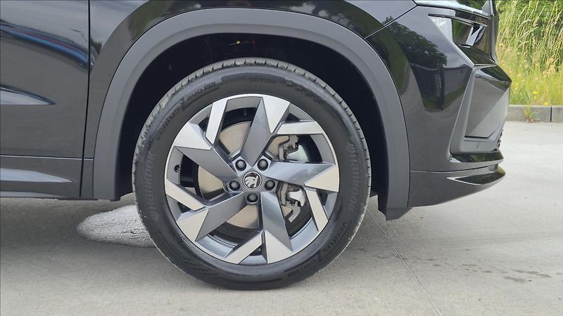 Škoda Kodiaq 2,0 TDi 142 Kw 4x4 Sportline - fotka 24 z 28
