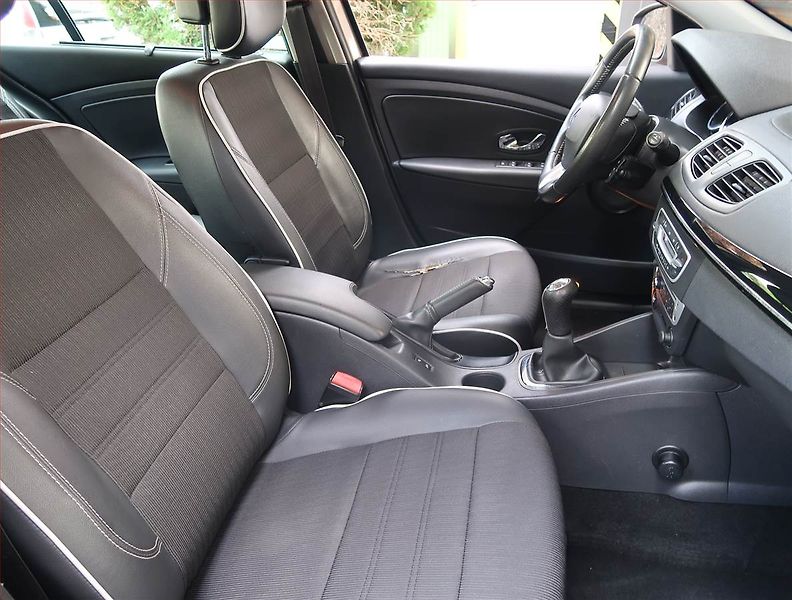 Renault Fluence (2013) 1.6 16V, Tempomat - fotka 9 z 18