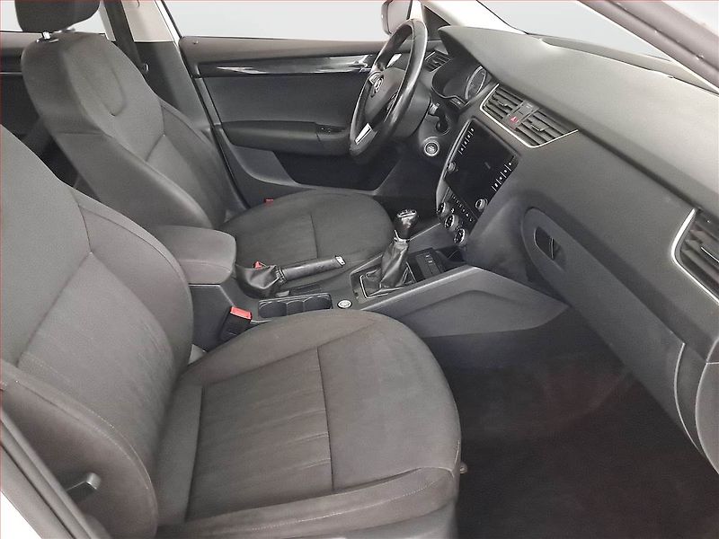 Škoda Octavia (2018) Style 2.0 TDI, Serv.kniha - fotka 9 z 20