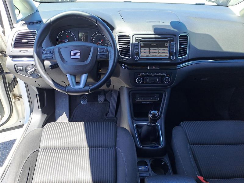 Seat Alhambra 2,0 TDI - fotka 10 z 17