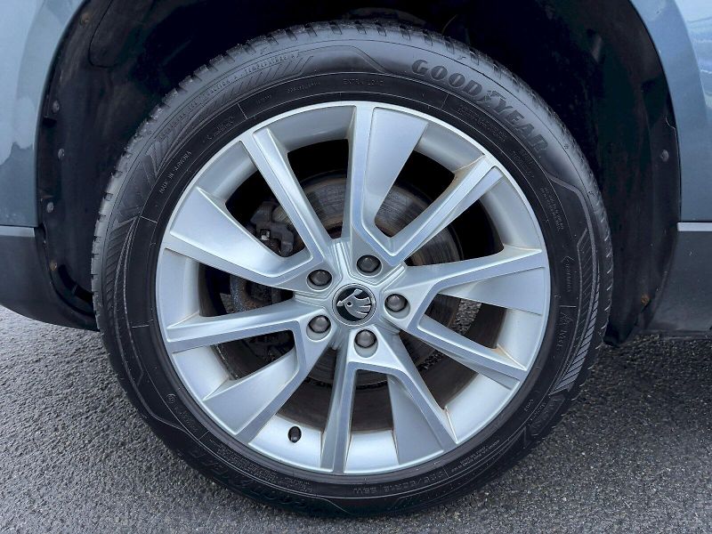 Škoda Karoq (2018) 2.0 TDI 110kW 4x4 DSG Style Pl - fotka 35 z 35